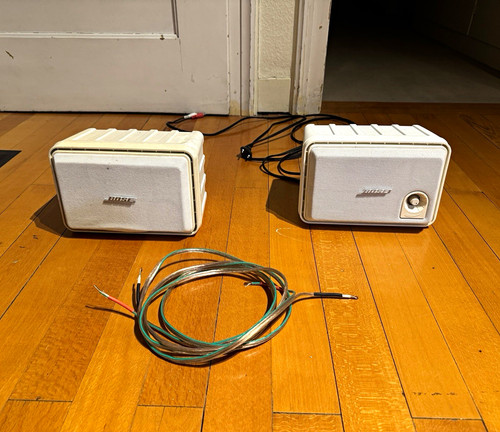 Bose lifestyle powered - powered, speaker
